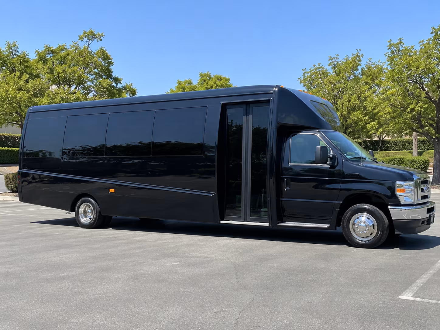 avondale corporate shuttle bus rentals