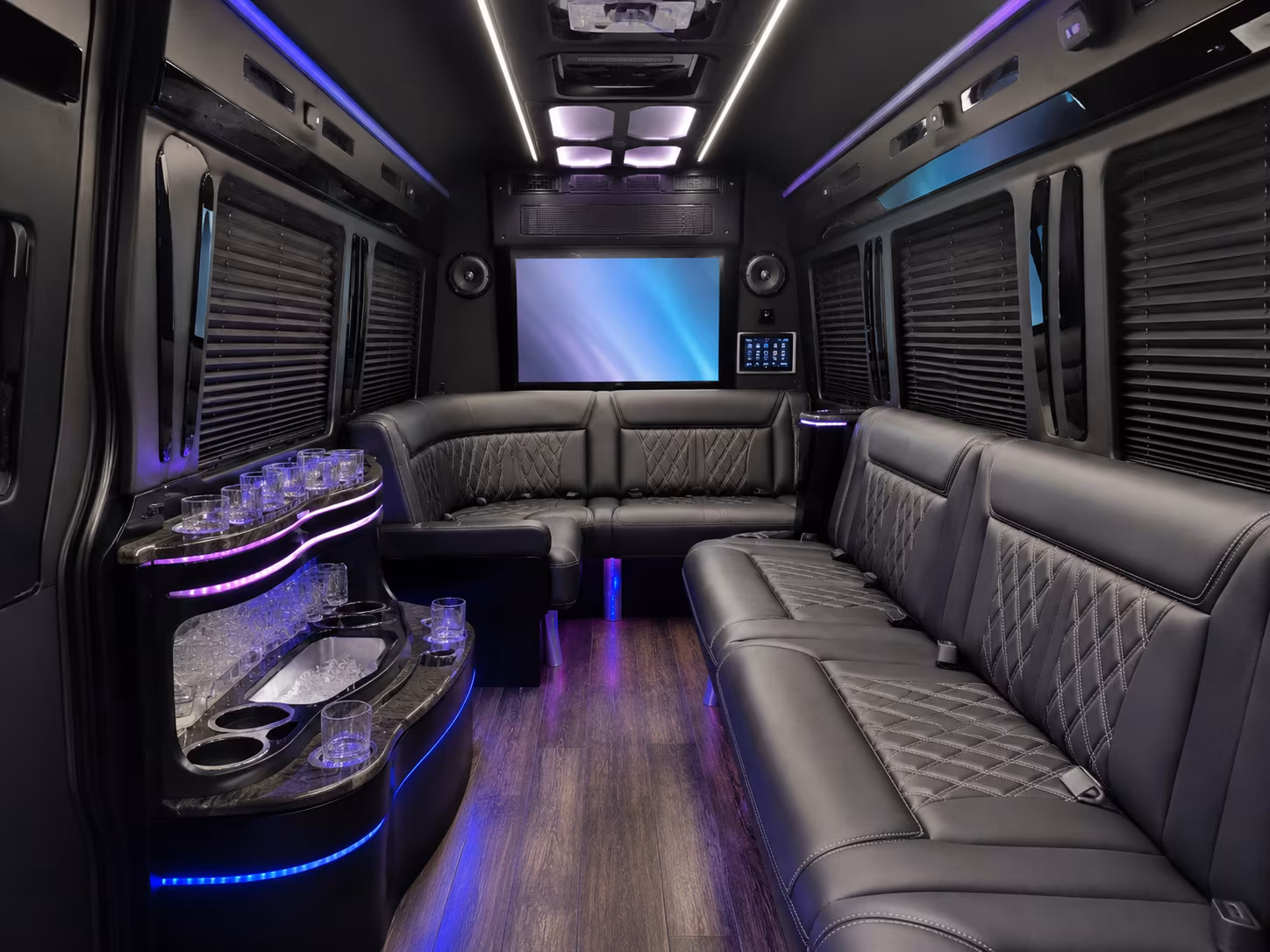 choosing a bus for your phoenix sky harbor airport transfer has never been this simple