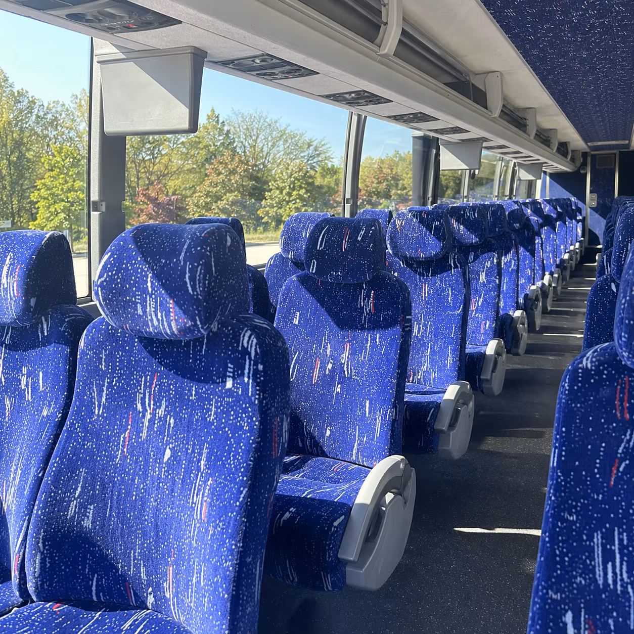 scottsdale short and long term charter bus services for scottsdale businesses
